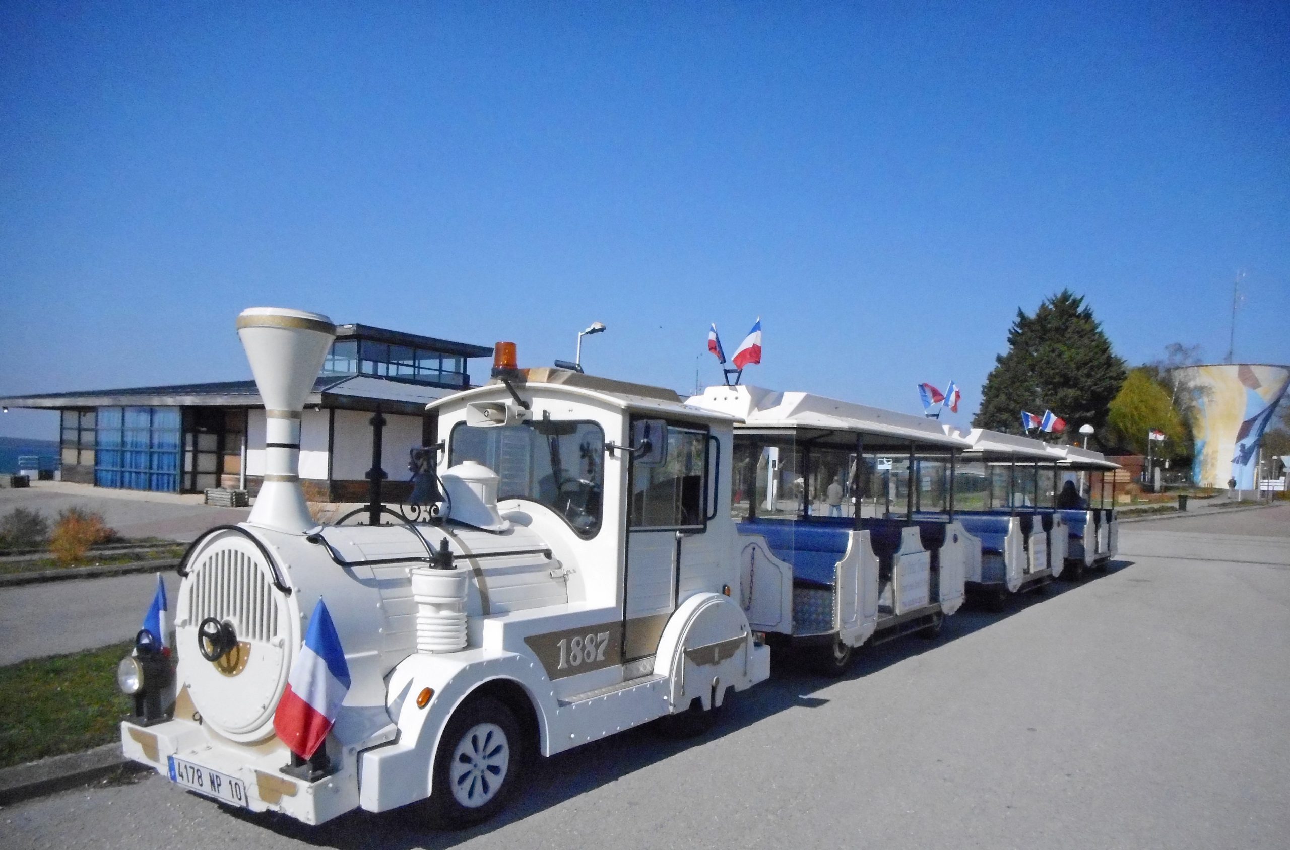 Le Petit Train©Mme Torchia-Restaurant La Mangeoire-emag-Troyes
