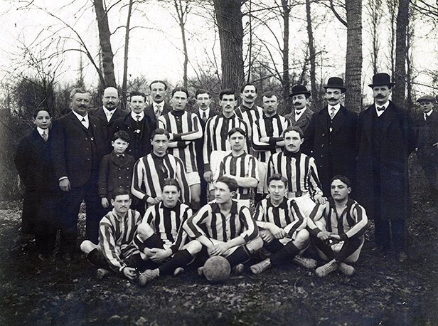 1907 - Equipe UST + Président
